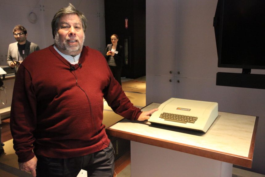 Apple, ChatGPT, AI, artificial intelligence, Steve Wozniak